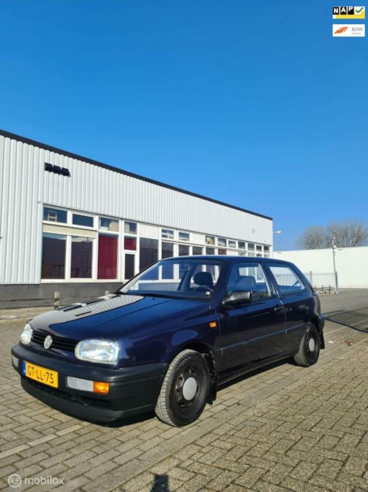 Volkswagen Golf - 1.4 CL/Eerste Eigenaar/Volledig onderhoud erbij/Zeer netjes - AutoWereld.nl