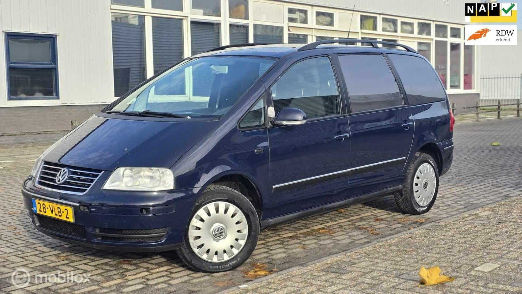 Volkswagen Sharan - 1.9 TDI Comfortline/ClimateControl/Cruise/Trekhaak - AutoWereld.nl