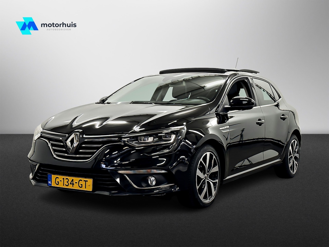 Renault Mégane - Hatchback 1.3 TCe 130PK BOSE NAVI SCHUIFDAK PDC TEL HUD NAP - AutoWereld.nl