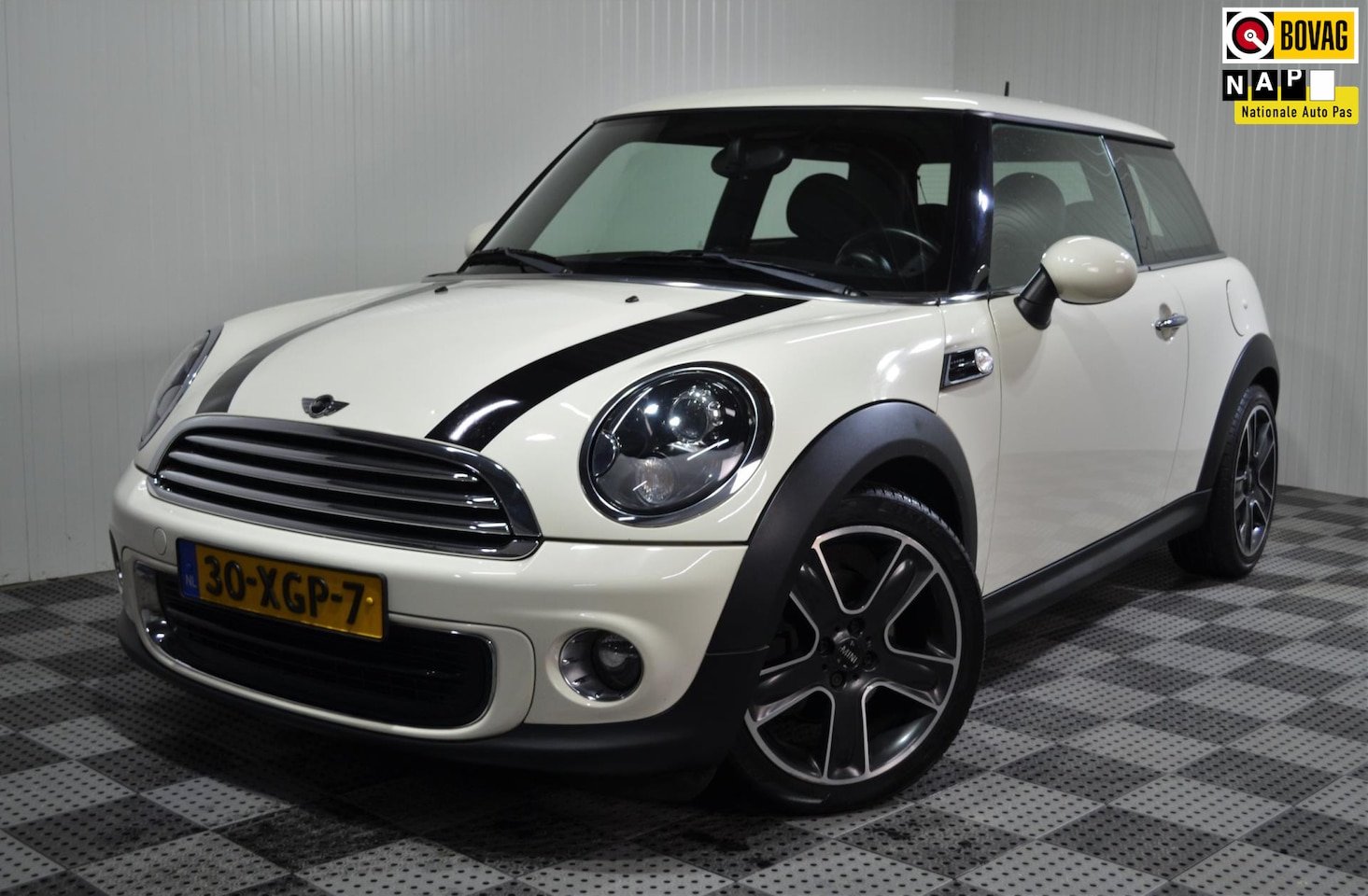 MINI One - Mini 1.6 / Xenon / Airco / LM velgen / NL Auto - AutoWereld.nl