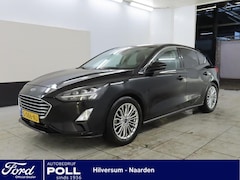 Ford Focus - 125pk EcoB Automaat Titanium Full Options Trekhaak Panoramadak Half Leer B&O Camera Winter