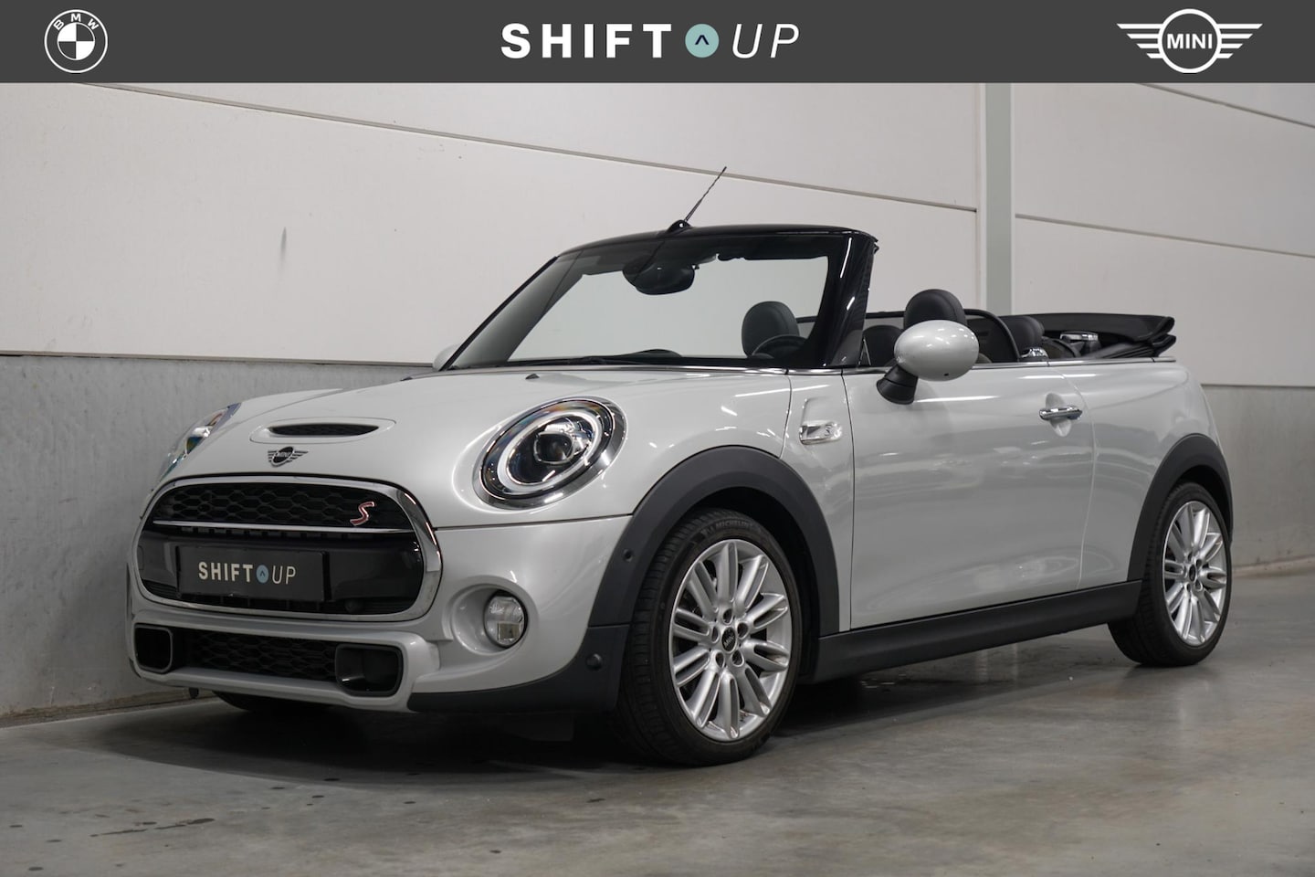 MINI Cabrio - Mini 2.0 Cooper S Sportstoelen | Carplay | Leder | Stoelverwarming | Comfort Access - AutoWereld.nl