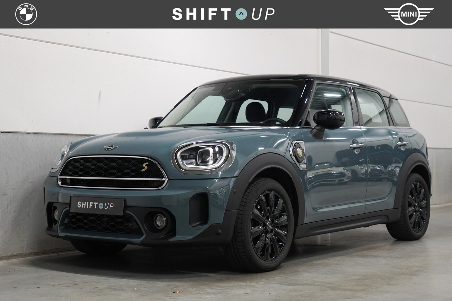 MINI Countryman - Mini 2.0 Cooper S E ALL4 Head Up | Adapt. Cruise Control | Camera | Comfort Access - AutoWereld.nl