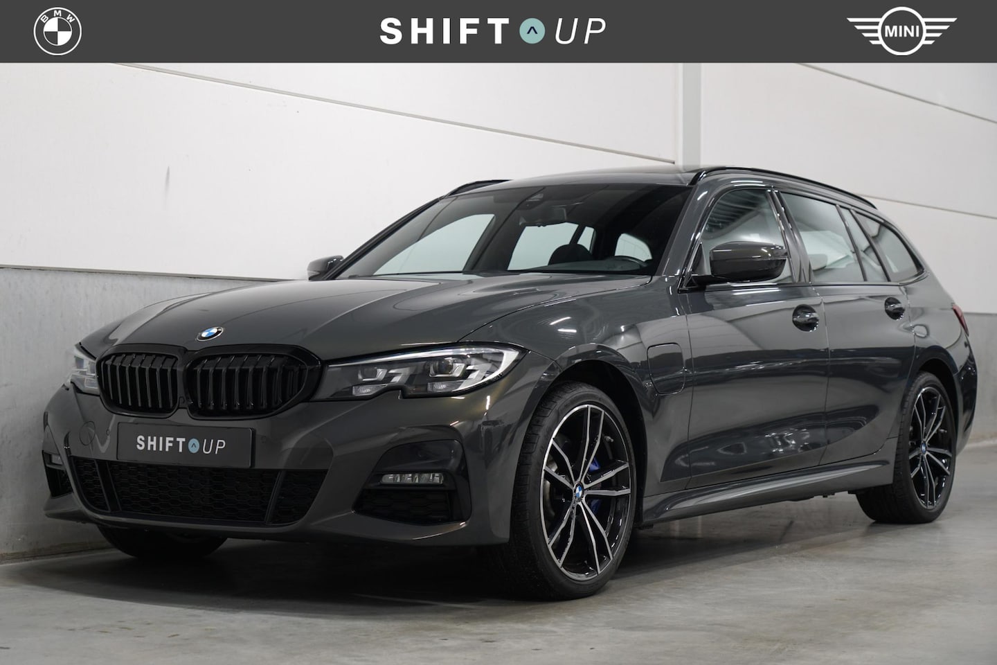 BMW 3-serie Touring - 330e xDrive M-Sport | Panoramadak | Hifi | Comfort Access - AutoWereld.nl