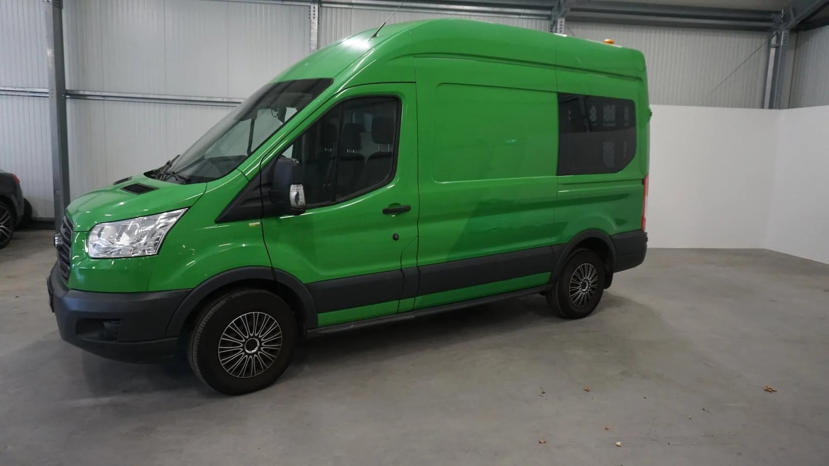 Ford Transit - 350 2.0 TDCI L2H3 DC Trend 350 2.0 TDCI L2H3 DC Trend - AutoWereld.nl