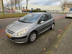 Peugeot 307 - 1.6 HB 5 drs - inruilkoopje - rijdt en schakelt prima