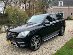 Mercedes-Benz M-klasse - 350 V6 benzine EDITION 1 FULL OPTIONS #AMG