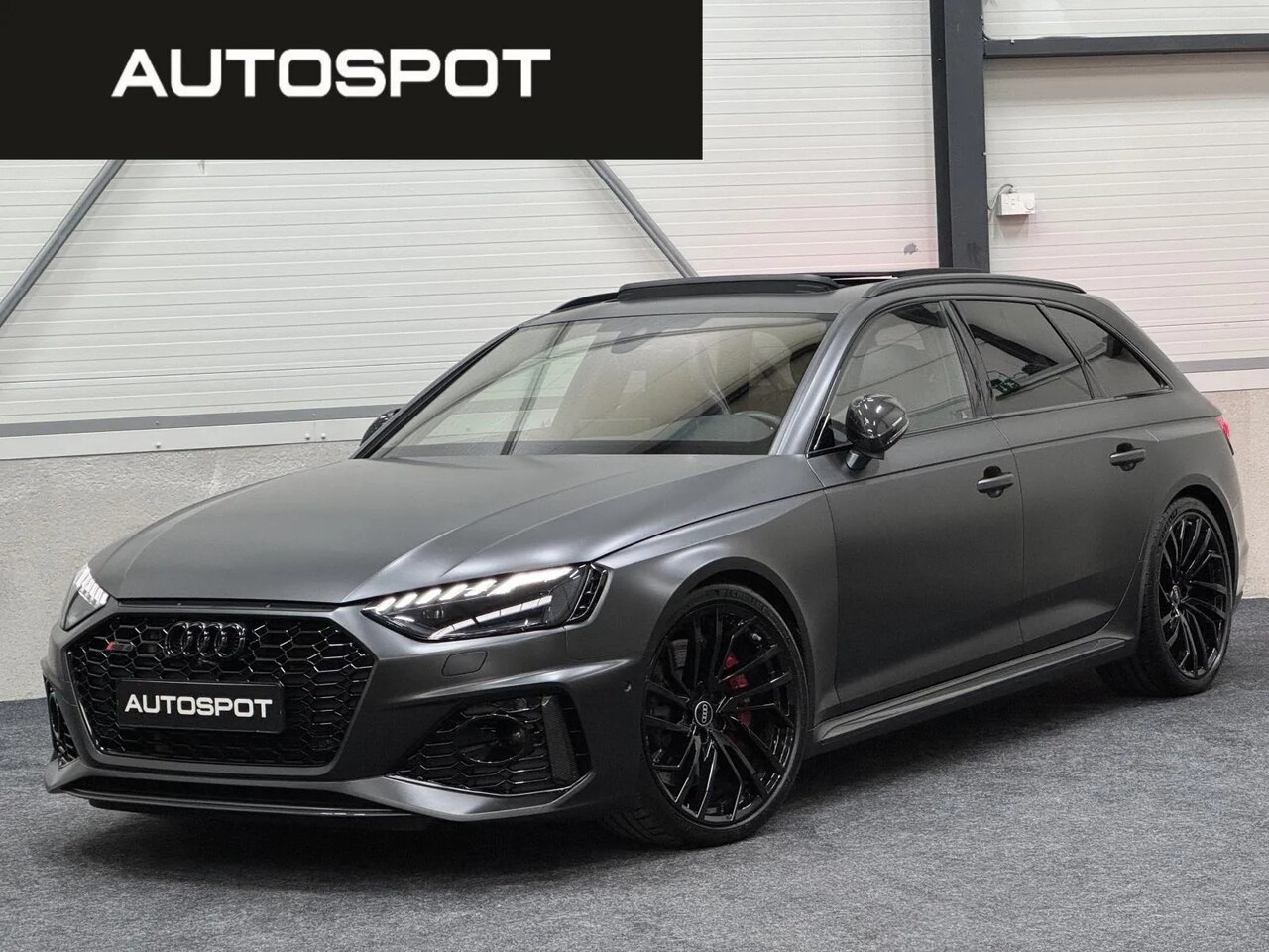 Audi RS4 - Avant 2.9 TFSI Quattro RS Mode Pano Carbon Uniek! - AutoWereld.nl