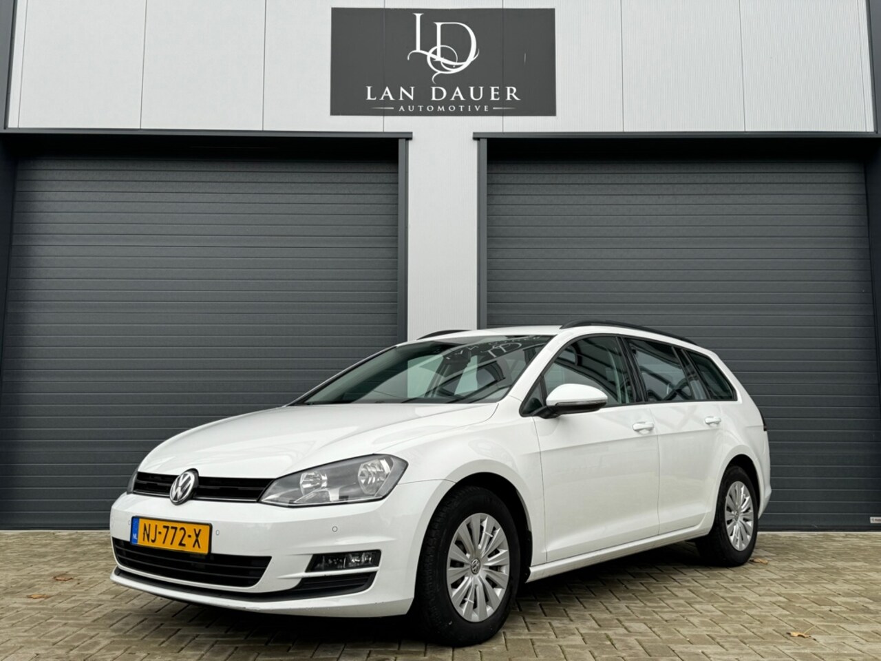 Volkswagen Golf Variant - 1.6 TDI Trendline / Automaat / NAP - AutoWereld.nl