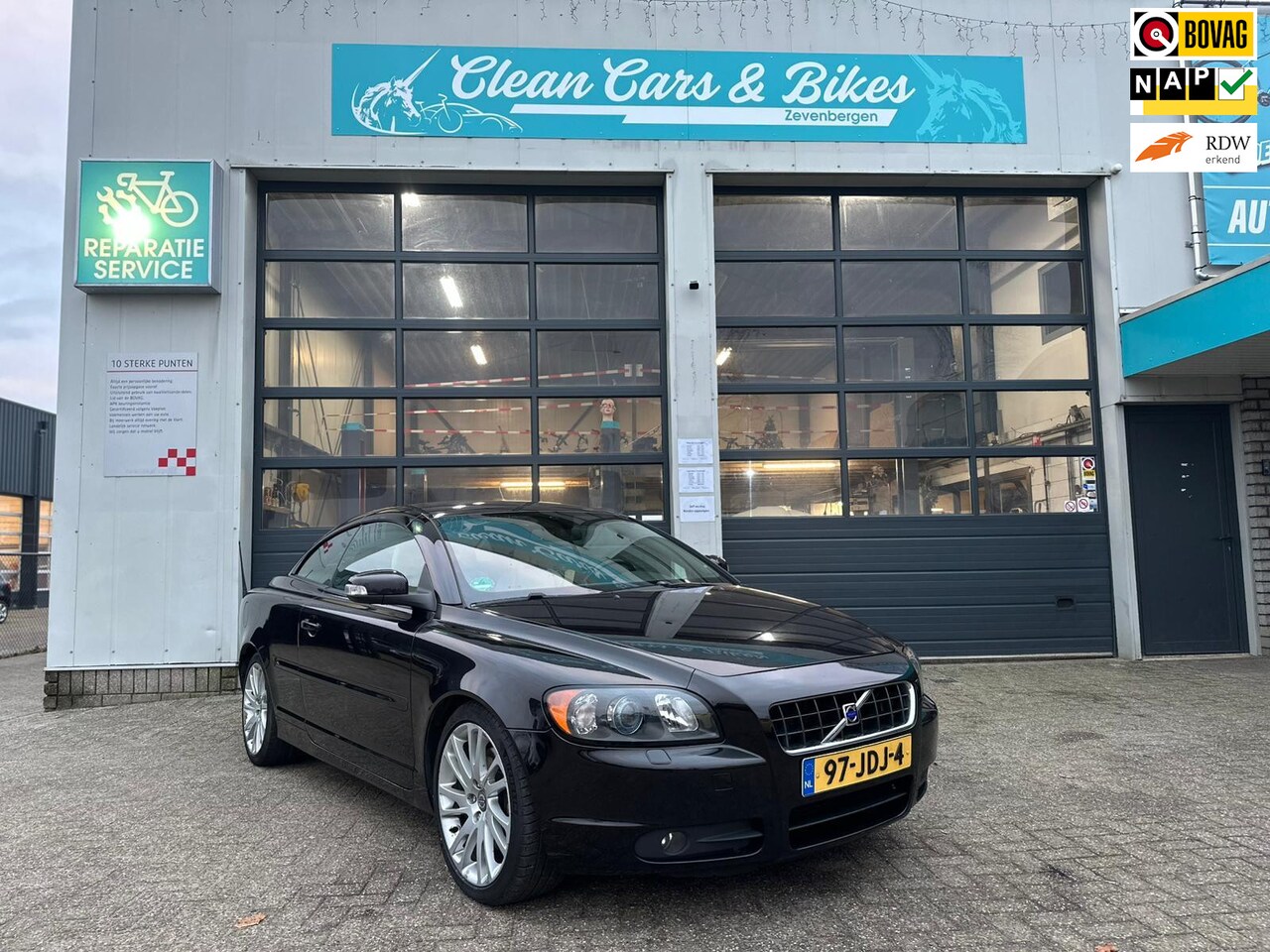 Volvo C70 Convertible - 2.4 D5 Summum 2.4 D5 Summum - AutoWereld.nl