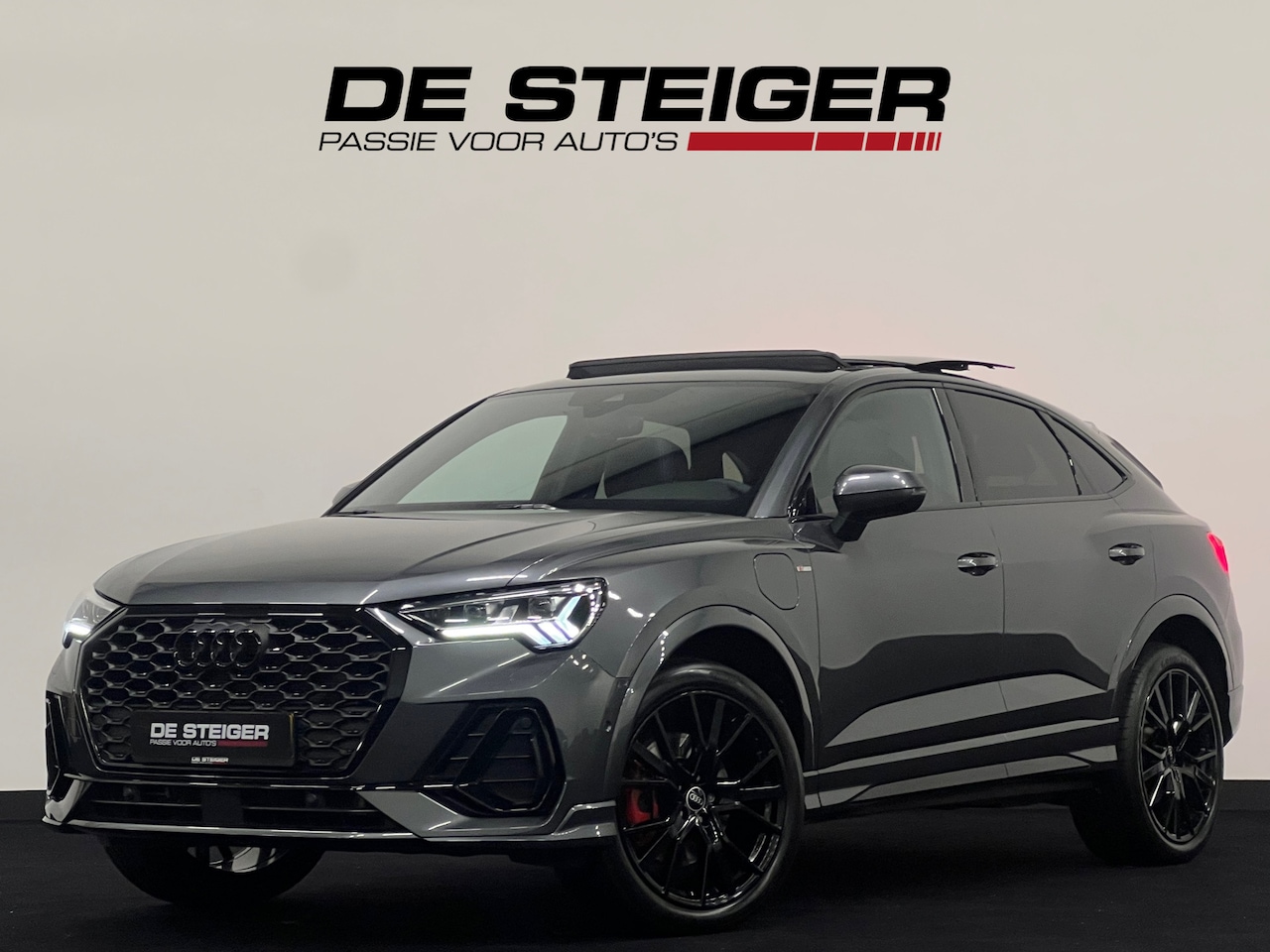 Audi Q3 Sportback - 45 TFSI e Plugin 3 x S line ACC Pano Sfeer Keyless Trekhaak - AutoWereld.nl