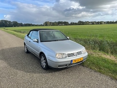 Volkswagen Golf Cabriolet - 2.0 Trendline