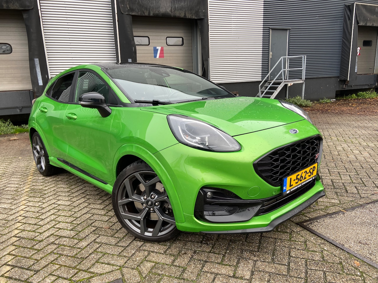 Ford Puma - 1.5 EcoBoost ST-X Recaro stoelen | Stuurverwarming - AutoWereld.nl