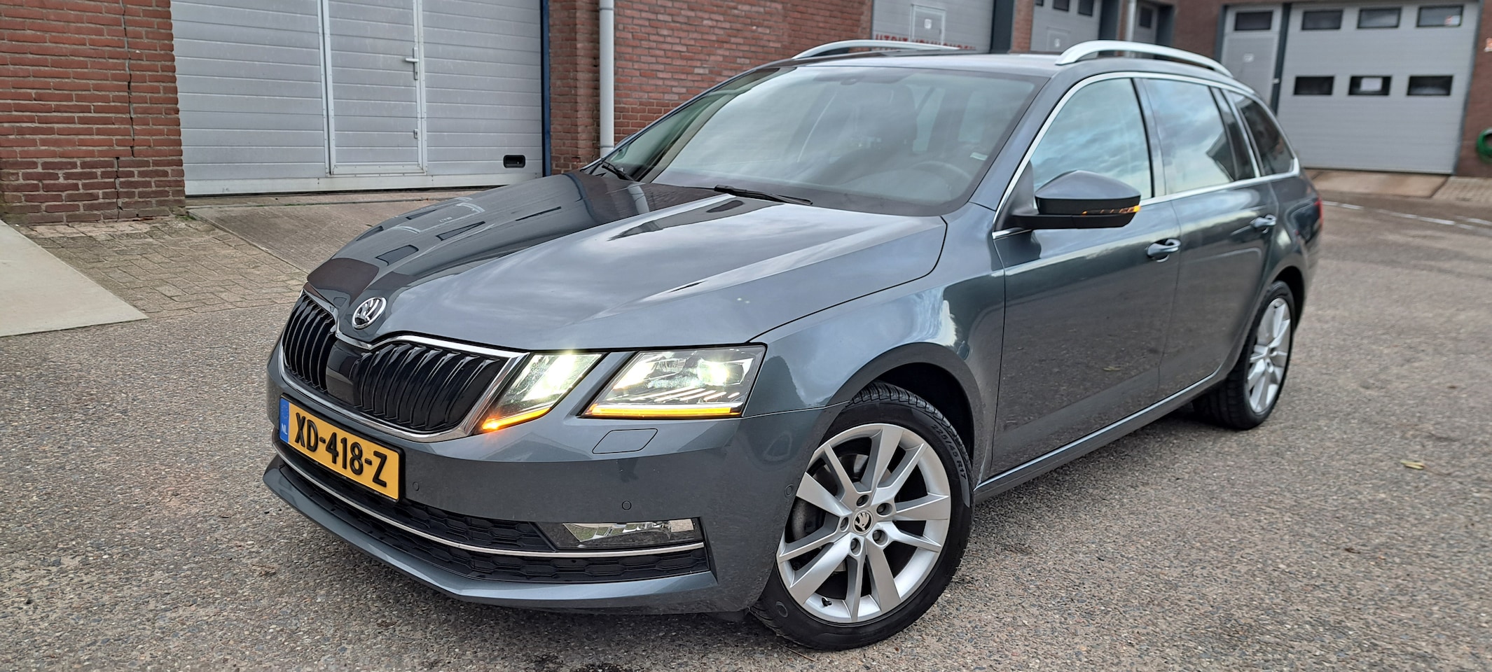 Skoda Octavia Combi - 1.0 TSI Greentech Style Business Clever edition, APK jan-2027 - AutoWereld.nl