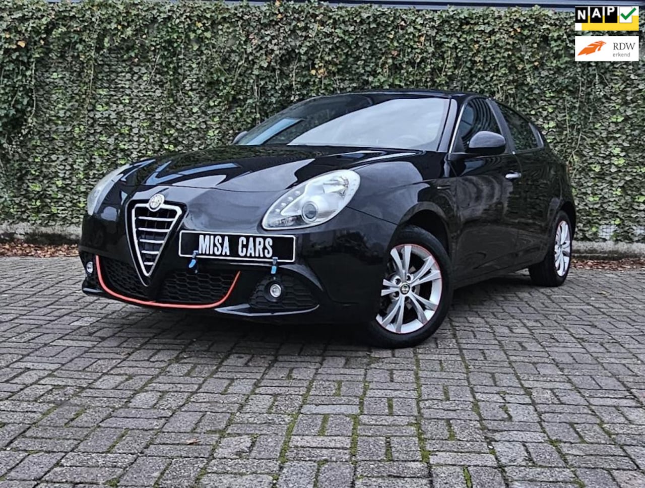 Alfa Romeo Giulietta - 1.4 T Distinctive APK Airco Cruise Sport Velgen - AutoWereld.nl