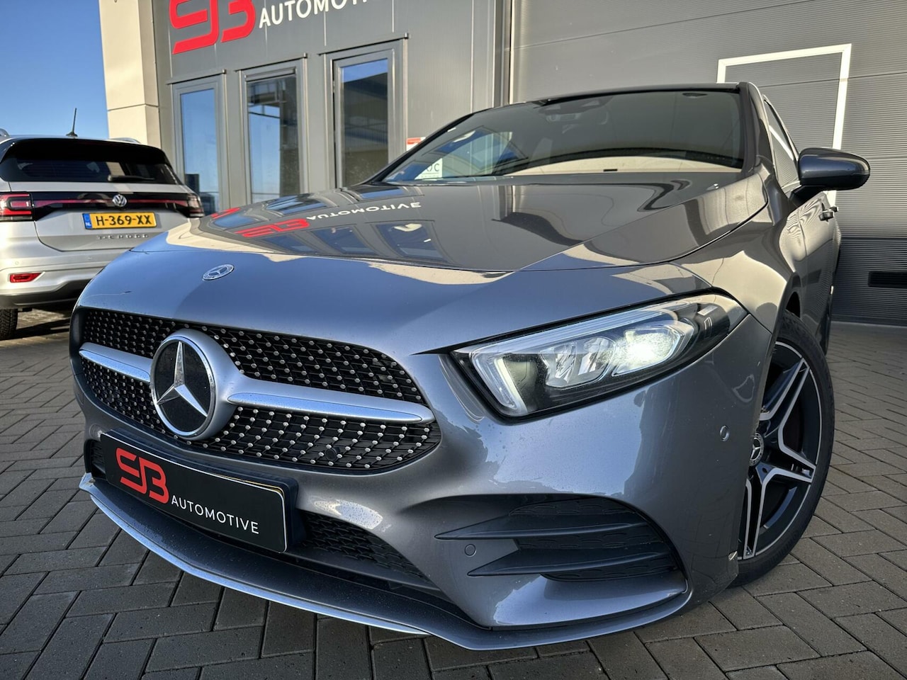 Mercedes-Benz A-klasse - 180 AMG PANO VEEL OPTIES! - AutoWereld.nl