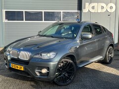 BMW X6 - XDrive50i 8cil boekjes