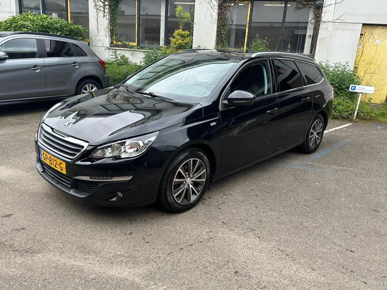 Peugeot 308 SW - 1.2 PureTech Style 1.2 PureTech Style - AutoWereld.nl