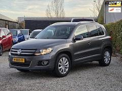 Volkswagen Tiguan - 1.4 TSI Sport&Style Navi/Trekhaak