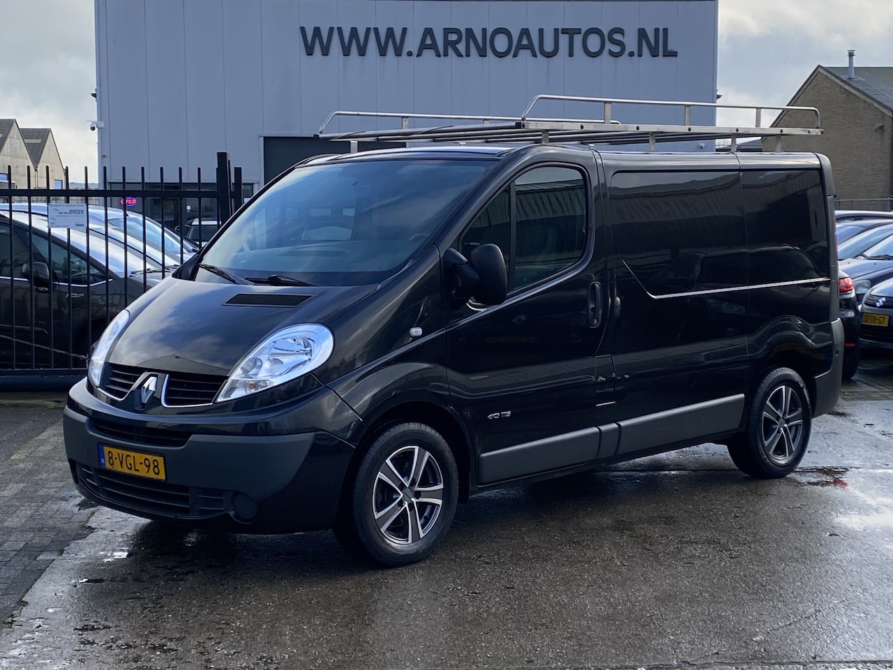 Renault Trafic - 2.5 dCi T29 L1H1 2.5 dCi T29 L1H1, 6-BAK, MARGE AUTO, AIRCO, SCHUIFDEUR RECHTS, ELEK-RAMEN, CARKIT-RADIO-CD - AutoWereld.nl