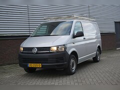 Volkswagen Transporter - 2.0 TDI L1H1 Grijs metallic/Airco/1e Eig./ Trekhaak/Goed onderhouden