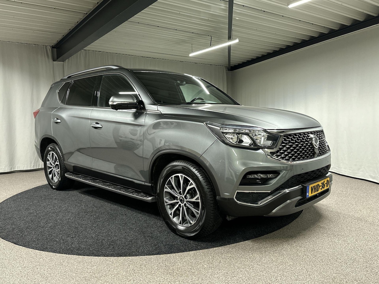 SsangYong Rexton - 2.2 e-XDi Sapphire Elegance Automaat 3500KG Trekgewicht - AutoWereld.nl