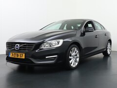 Volvo S60 - 2.0 D4 Momentum Trekhaak Navigatie