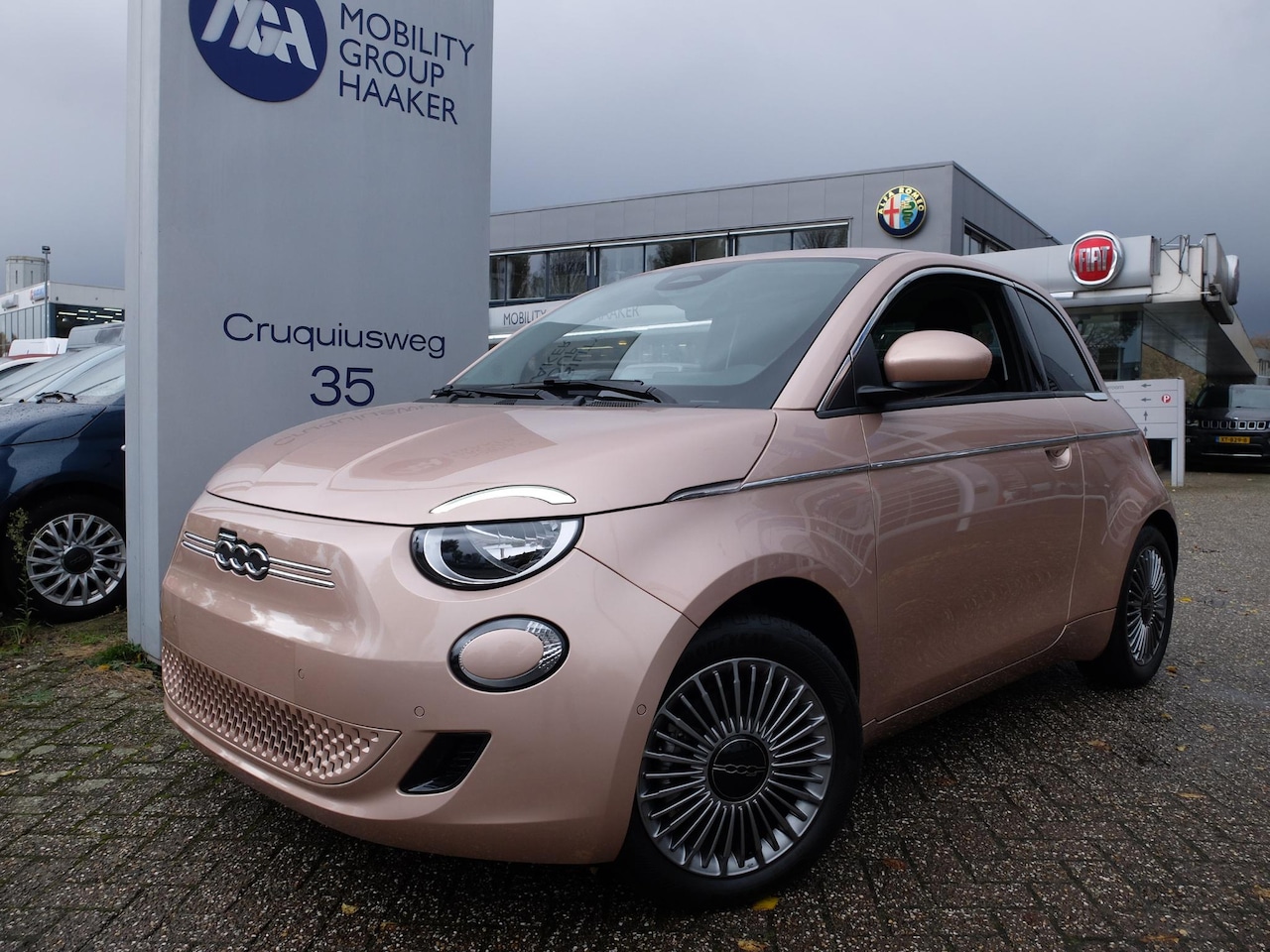 Fiat 500 - 42 kWh Oro Rosa Direct leverbaar Full Elektrisch - AutoWereld.nl