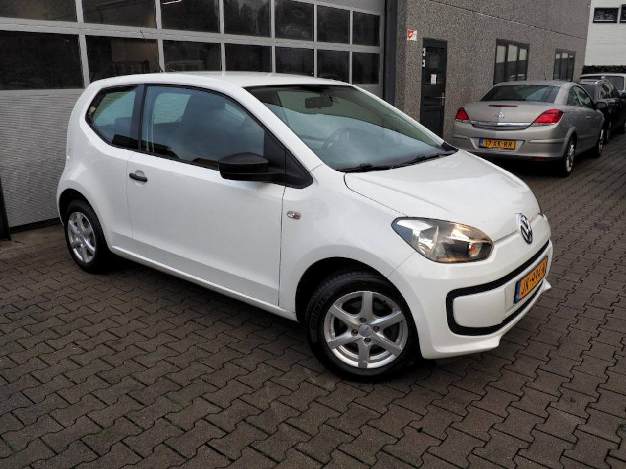 Volkswagen Up! - UP 1.0 BMT high AIRCO LM VELGEN ELEK. PAKKET - AutoWereld.nl