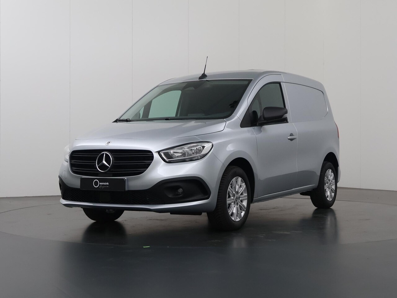 Mercedes-Benz Citan - 108 PRO L1 | BPM Vrij | MBUX | Bumpers in kleur | Cruise control | Camera - AutoWereld.nl