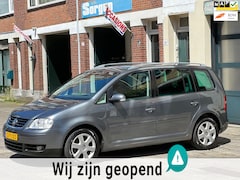 Volkswagen Touran - 2.0 TDI Highline-automaat-airco-elek ramen