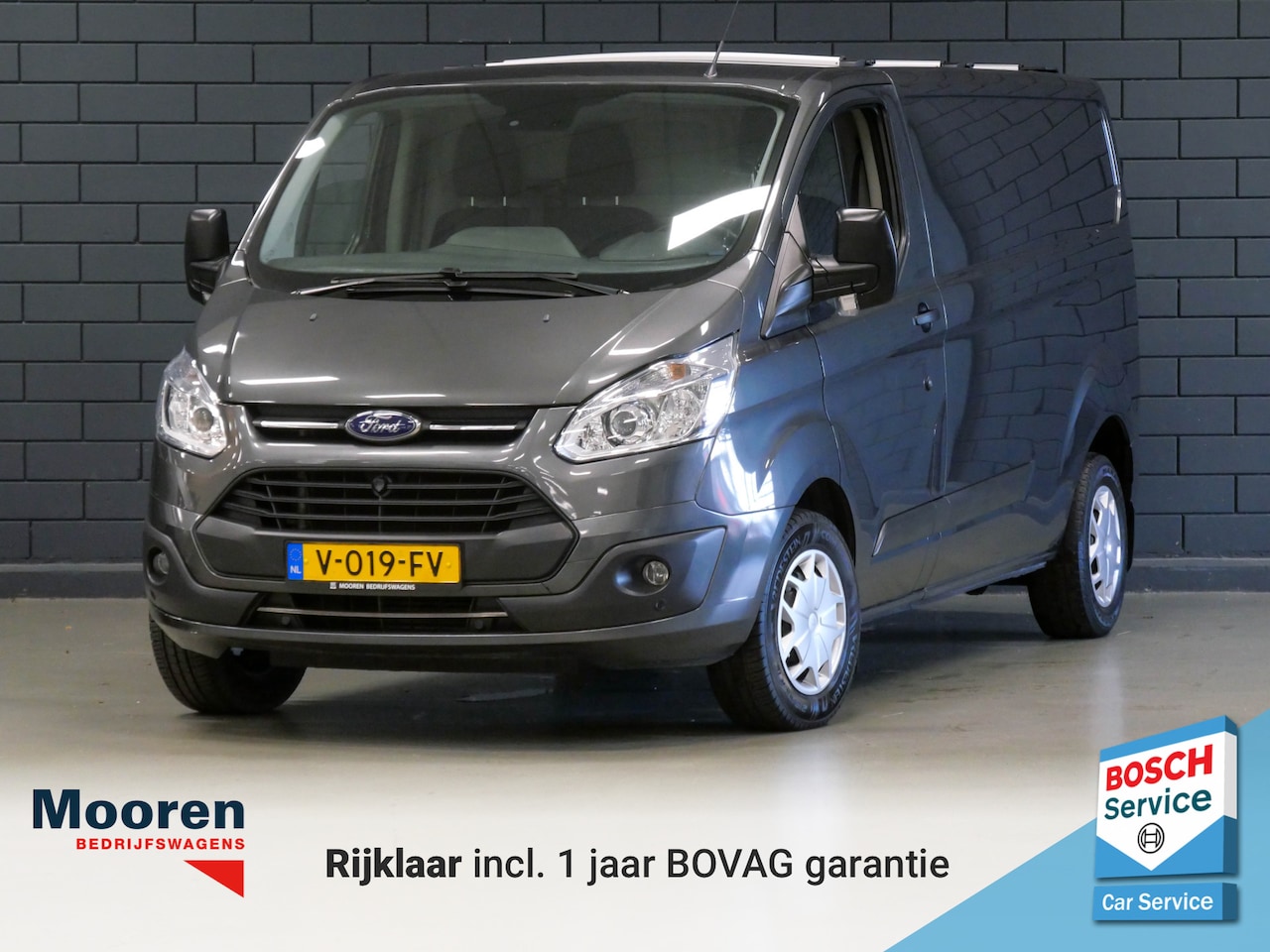 Ford Transit Custom - 290 2.0 TDCI 131PK L2H1 Limited | TREKHAAK | BLUETOOTH | AIRCO | - AutoWereld.nl