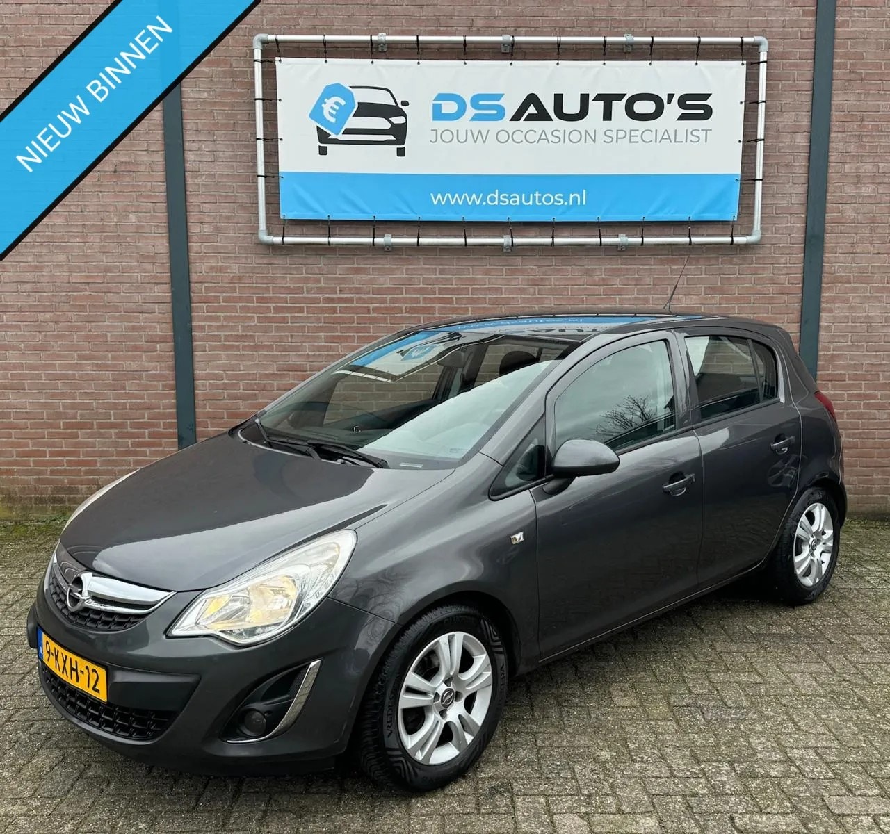 Opel Corsa - 1.2-16V Cosmo Airco - AutoWereld.nl