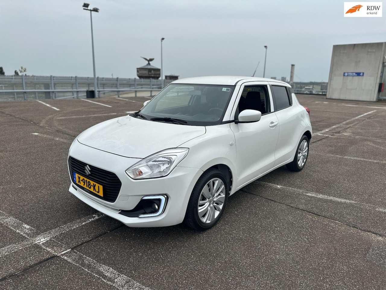 Suzuki Swift - 1.2 Select Smart Hybrid Carplay|Stoelverwarming|Camera| - AutoWereld.nl