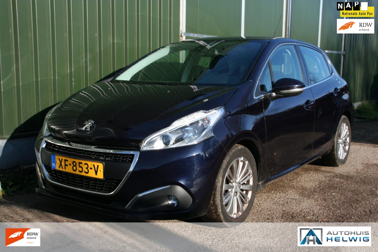 Peugeot 208 - 1.5 BlueHDi Blue Lease Allure AIRCO, NAVIGATIE, TREKHAAK - AutoWereld.nl