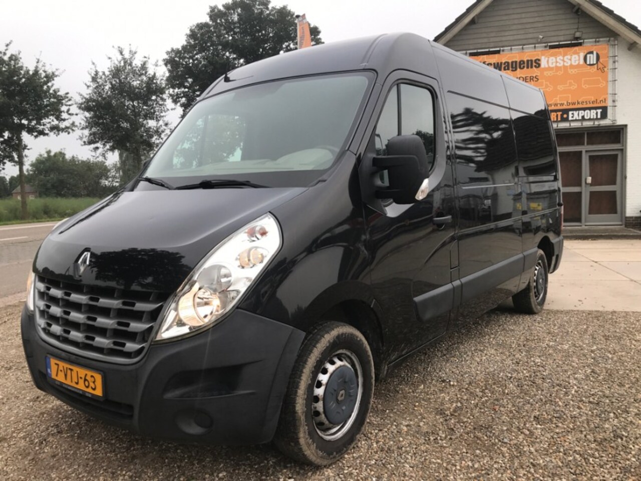 Renault Master - T35 2.3 dCi 92 kW Euro 5 L2H2 AC Trekh. 2.5t - AutoWereld.nl