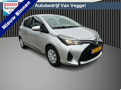 Toyota Yaris - 1.0 VVT-i Now airco, trekhaak, centr vergr,