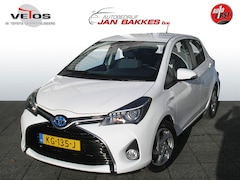 Toyota Yaris - 1.5 Hybrid Trend/navigatie/weinig km