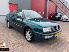 Volkswagen Vento - 1.6 CL Happy Hours