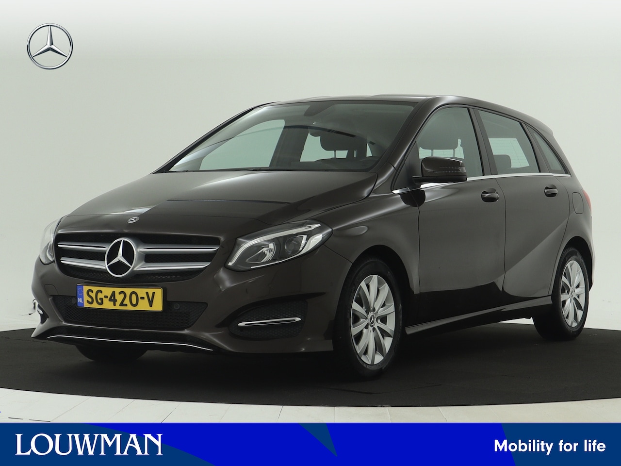 Mercedes-Benz B-klasse - 180 Ambition | Navigatie | Parkeersensoren | Inclusief 12 Maanden Garantie - AutoWereld.nl