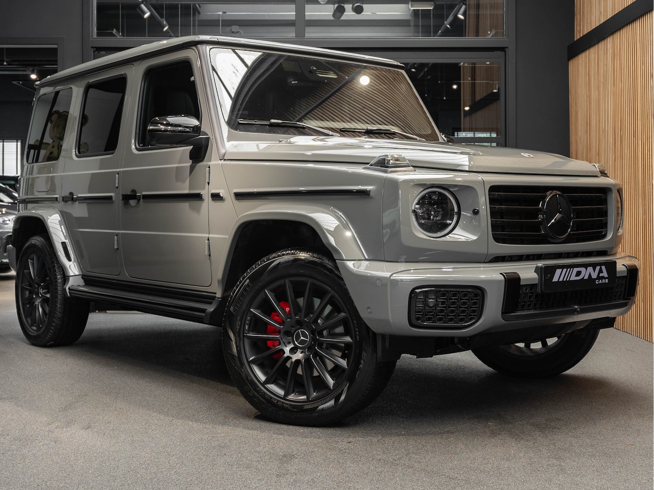 Mercedes-Benz G-klasse - G580 EQ-Technologie Edition One 580 116 kWh Burmester Carbon Surround - AutoWereld.nl