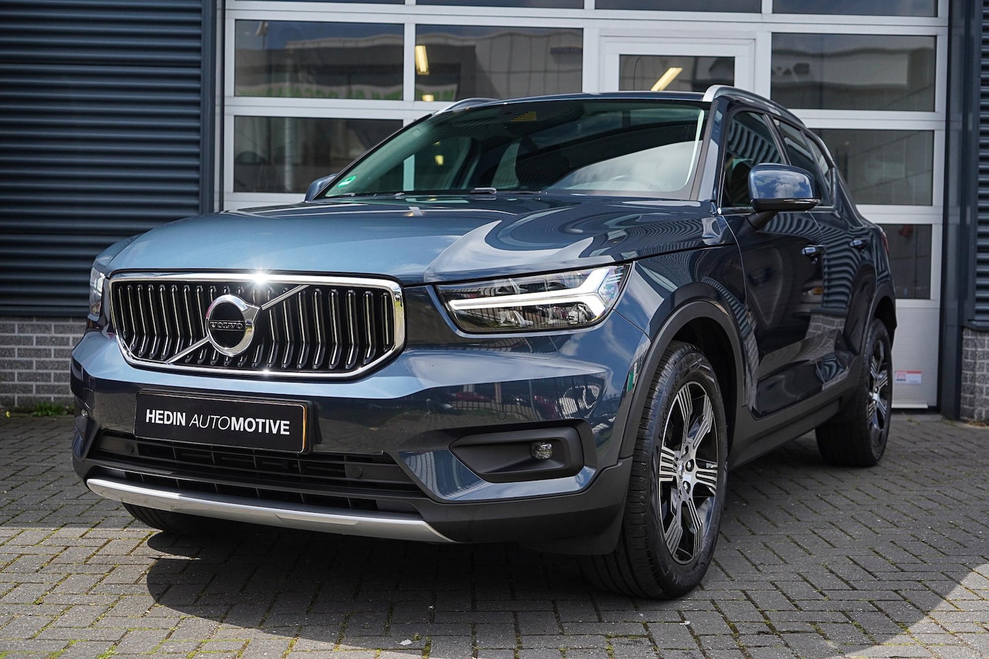 Volvo XC40 - 1.5 T3 Inscription Leder Interieur | Voorstoelen + Stuurwiel verwarmd - AutoWereld.nl