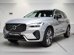 Volvo XC60 - Plus Dark T6 Plug In Hybride AWD 350PK Long Range Accu | 360° Rondom Parkeer Camera | Pano