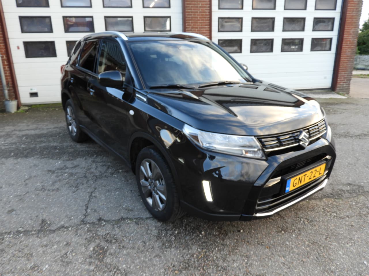 Suzuki Vitara - 1.5 Hybrid Select - AutoWereld.nl