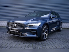 Volvo V60 - 2.0 B3 Plus Dark | Sportleder | 19" Lichtmetalen velgen | Stuur en stoelverwarming