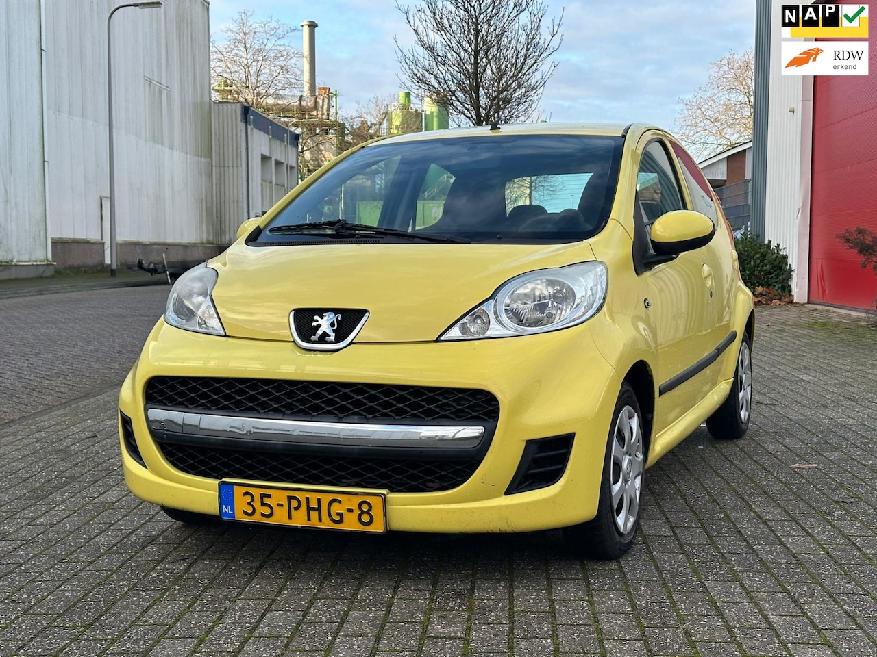 Peugeot 107 - 1.0-12V Millesim 200 2011 5drs Airco Nieuwe Apk - AutoWereld.nl