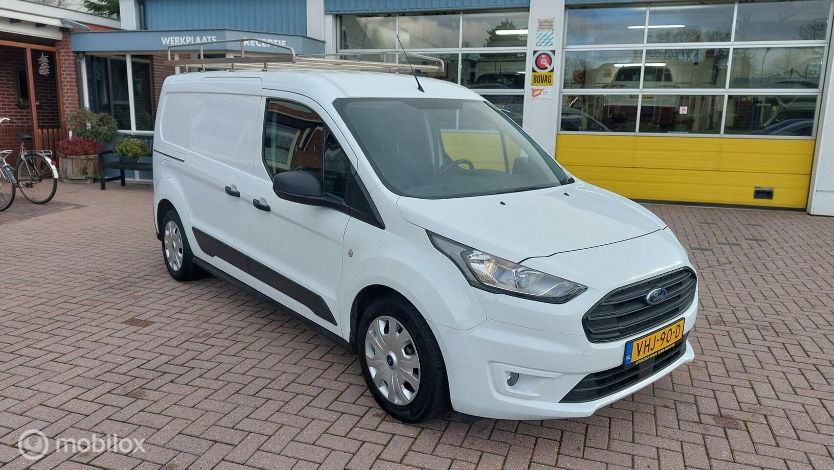 Ford Transit Connect - 1.5 EcoBlue L2 Ambiente HP Imperiaal en trekhaak ! - AutoWereld.nl