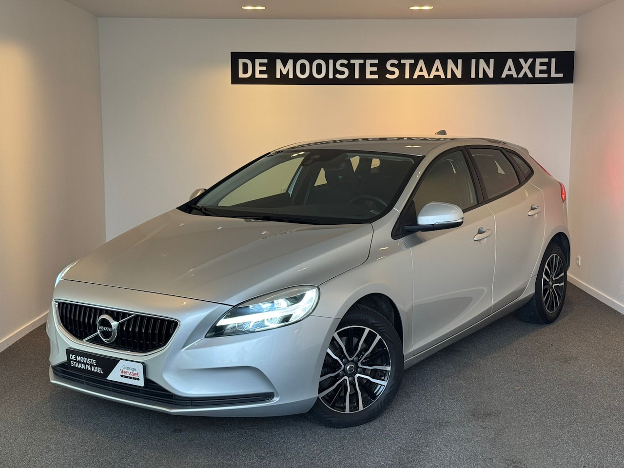 Volvo V40 - 2.0 T2 Momentum 2.0 T2 Momentum - AutoWereld.nl