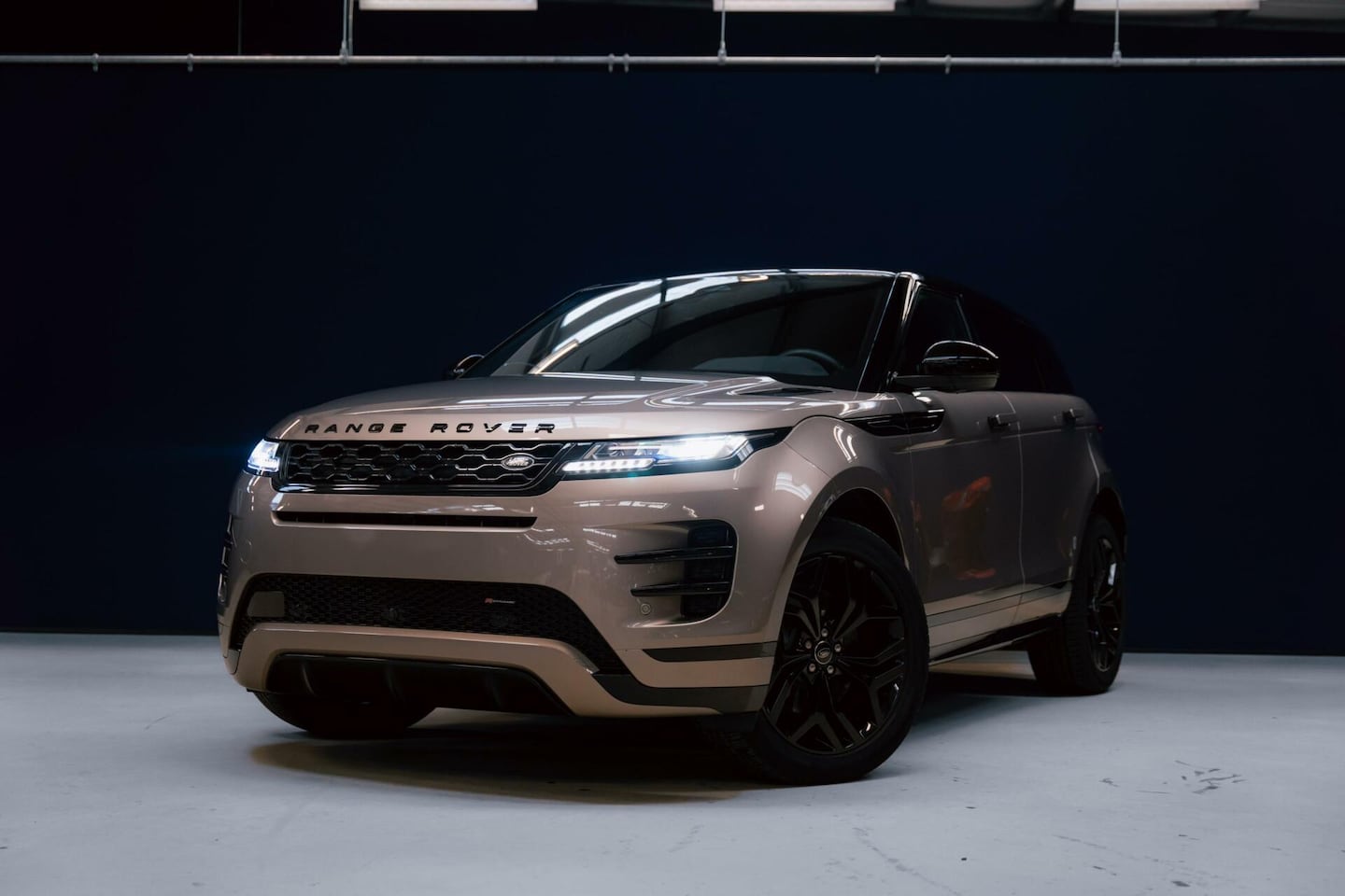 Land Rover Range Rover Evoque - 1.5 P300e PHEV AWD S - AutoWereld.nl