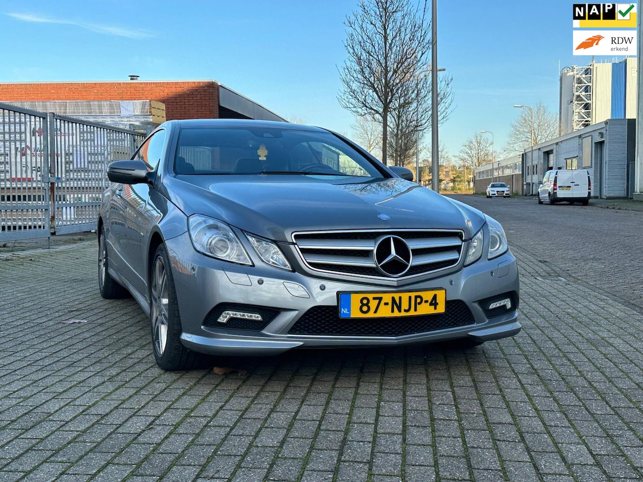 Mercedes-Benz E-klasse Coupé - 350 CGI Elegance Automaat 293PK (BJ 2009) - AutoWereld.nl